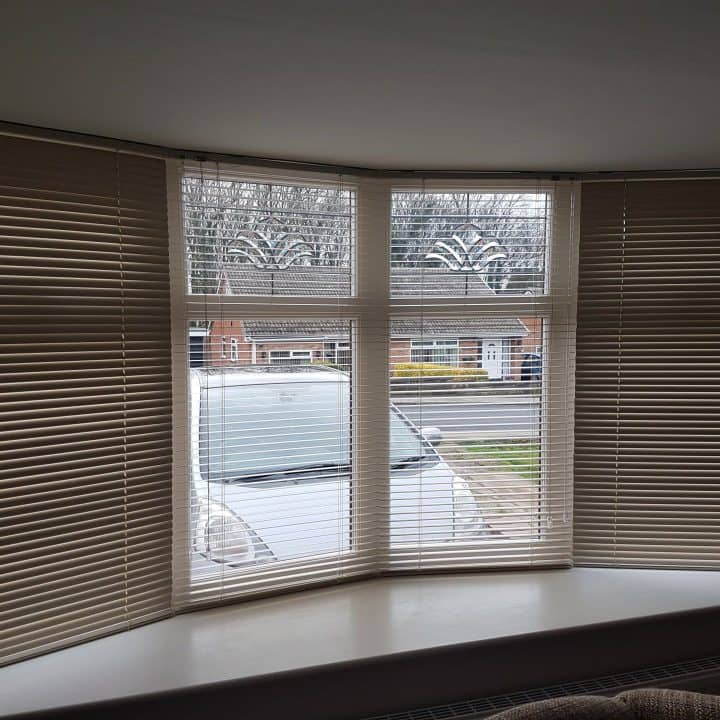 Sleek Venetian Blinds in Various Colours